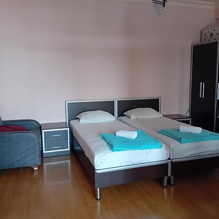 Apartment Chavchavadze 21 Batum Dış mekan fotoğraf